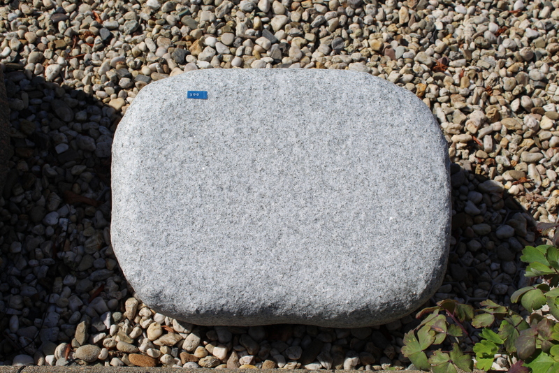 Nr. 300, 40 x 30 x 12 cm, MP White Granit