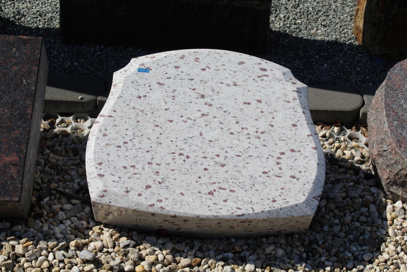 Nr. 313, 50 x 40 x 12 xm, White Moon Granirt