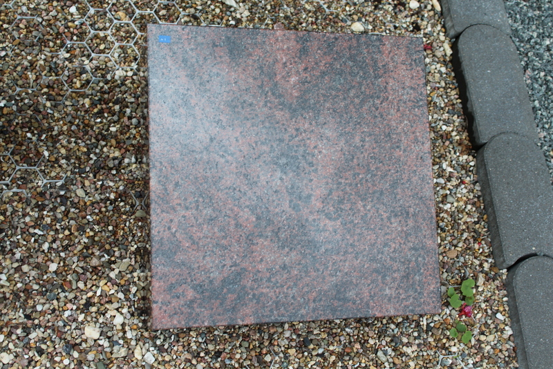 Nr. 41; 40 x 40 x12 cm, Aurindi