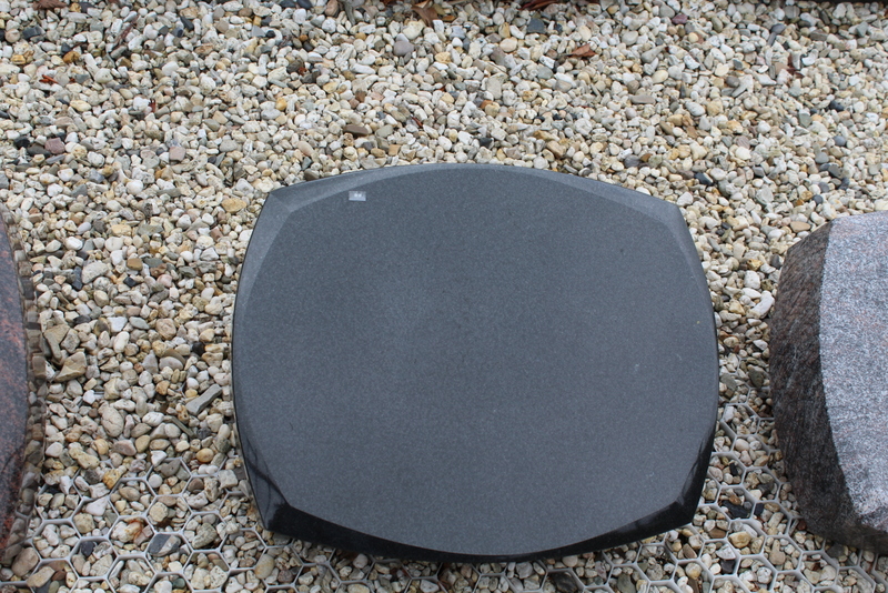 Nr. 88, 50 x 40 x 12 cm, Absolut Black