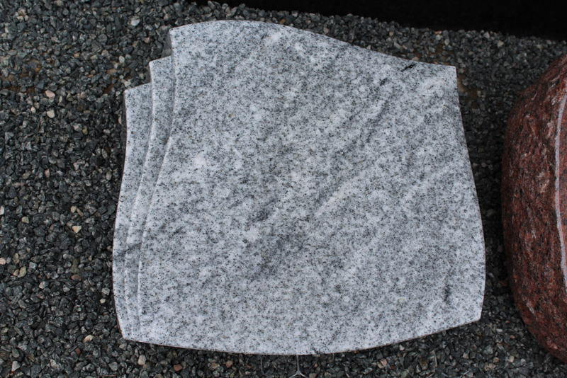 Nr. 13; 40 x 30 x12 cm , Visconte White