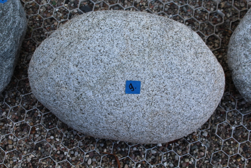 Nr. 9, 48 x 35 x 20 cm, Schwedischer Flußkiesel